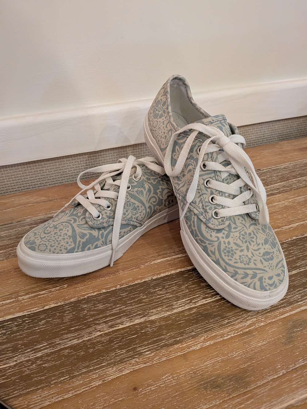 Vans Floral Canvas Sneakers - Pale Blue and Cream Woman's Size 8. Men's 6